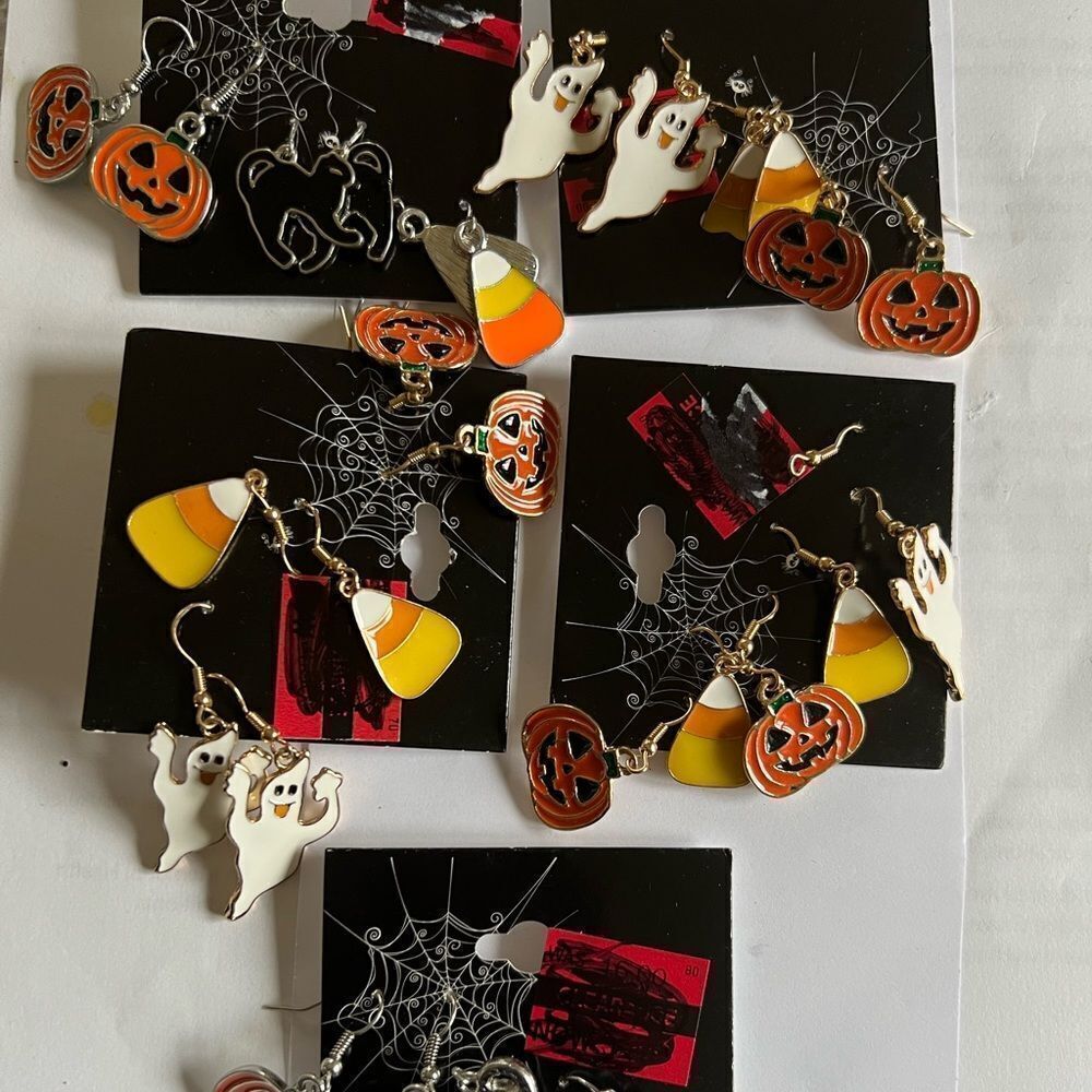 Lotāof 3 Halloween EarringsāDangles